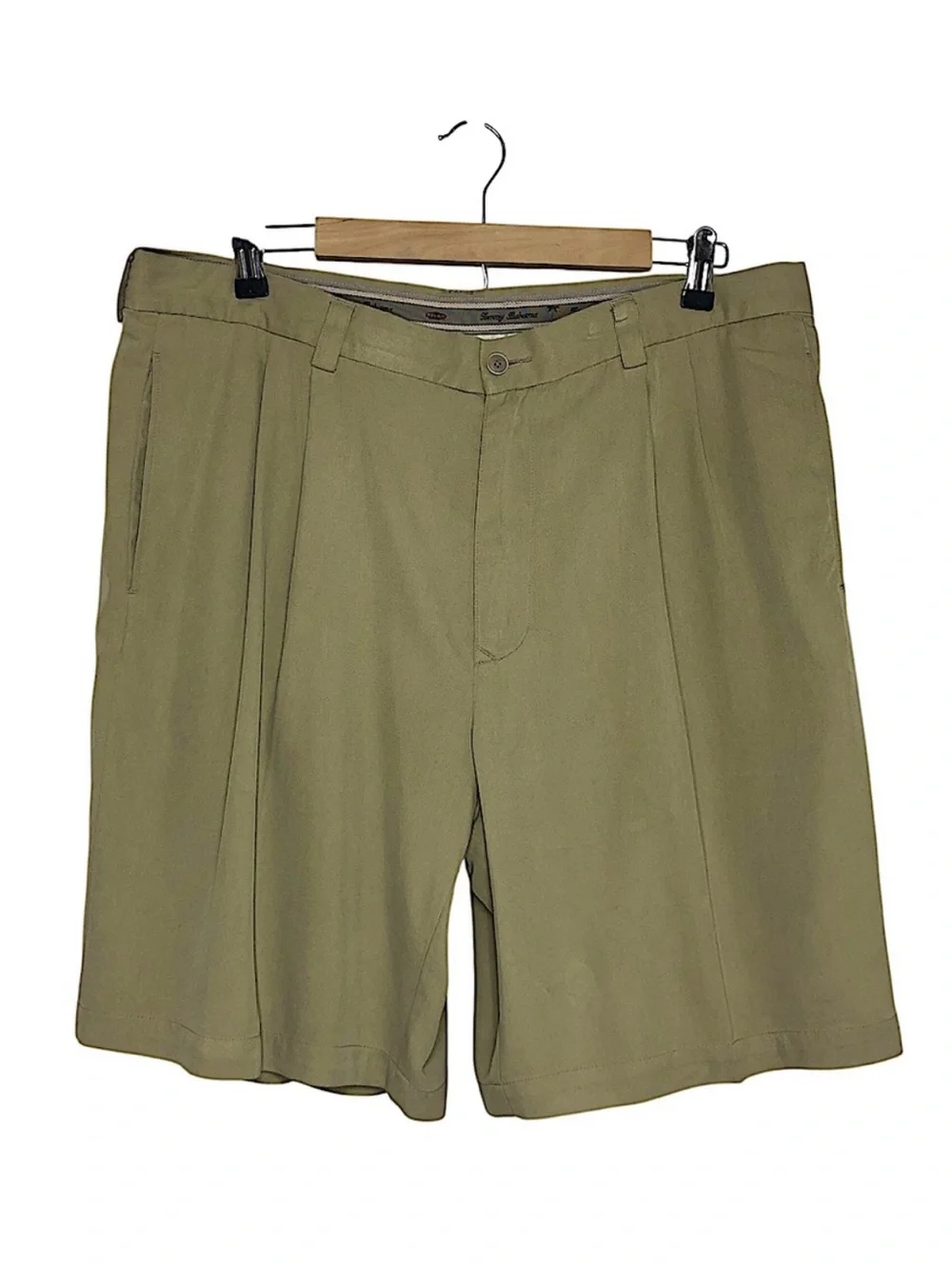 Tommy Bahama 💯 % Silk Tan Relax Pleated Mens Shorts Size 36